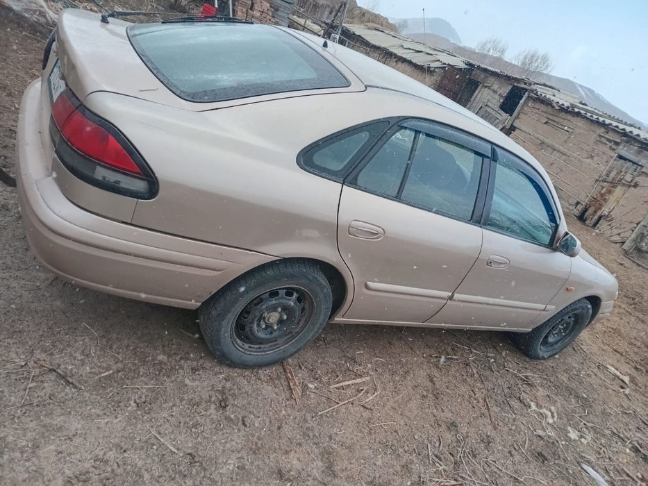 Продам автомобиль Мазда 626 птичка