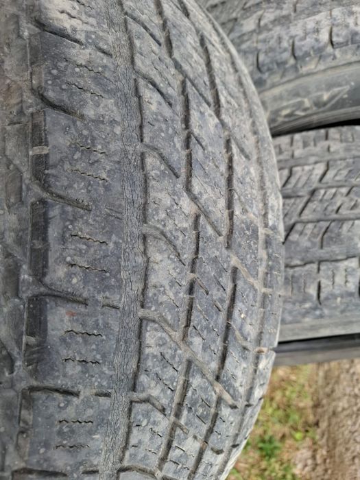 Продам шины на Rav4, б/у.