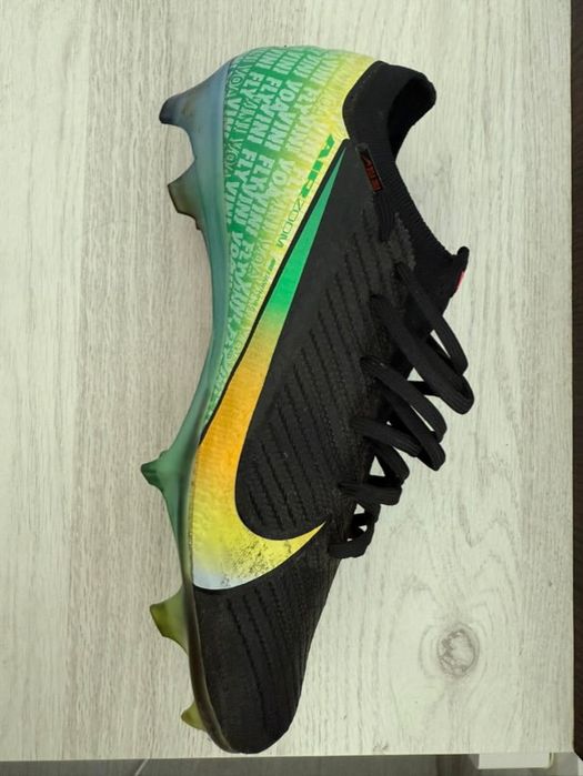 Mercurial Vapor 16 Elite “Vini Jr.”