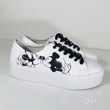 Кроссовки Pull&bear с принтами Mickey&Minnie mouse