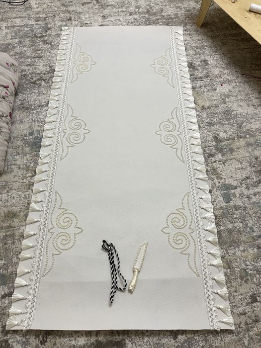 Ақ жол тұсау кесерге