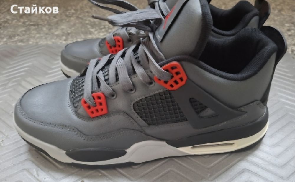 маратонки   Air Jordan 4 Retro "Toro Bravo" нови