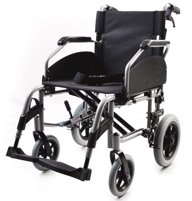 Închiriere scaun cu rotile pentru transport bolnavi la domiciliu