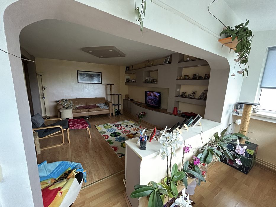 Vand apartament 4 camere Balotesti la 500m distanta de DN1