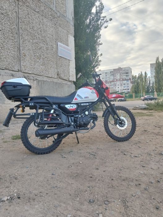 Мотоцикл ular scrambler
