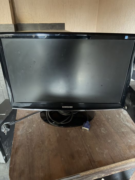 Монитор самсунгг
