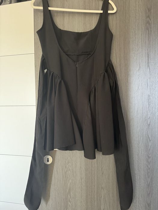 Rochie neagra cu funda la spate