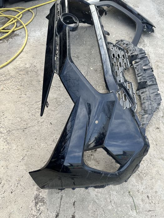 Bară față.aripă dreapta față toyota raw 4.