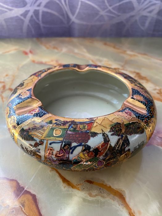 Голям пепелник Японски порцелан SATSUMA