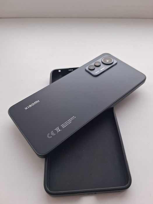 Продам Xiaomi 12lite 8/128gb