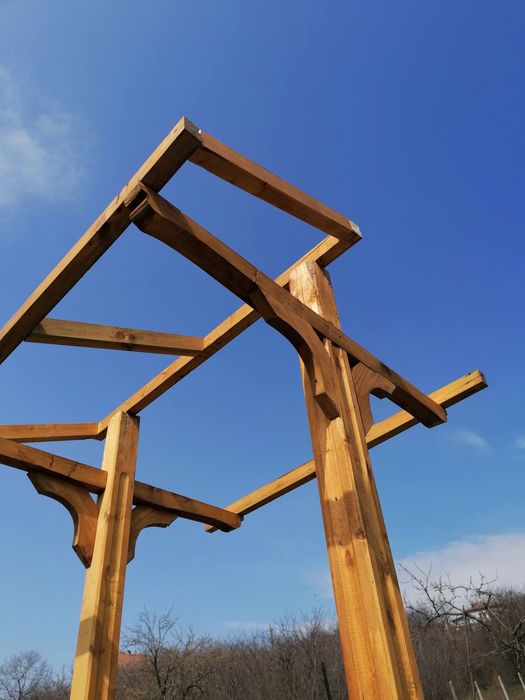 Изработка на декоративни покриви за кладенци.