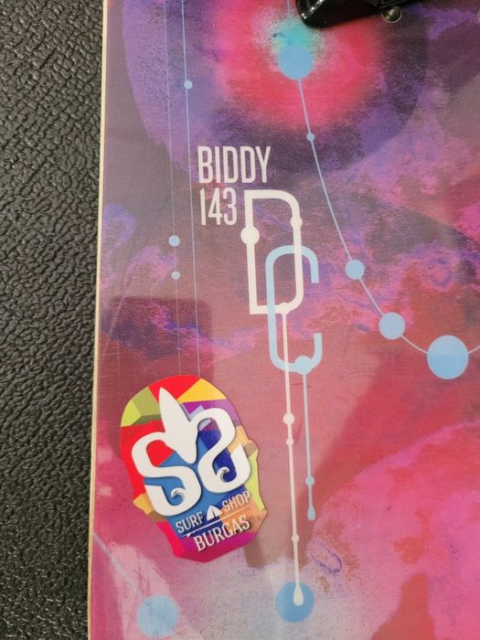 Сноуборд  DC 143см