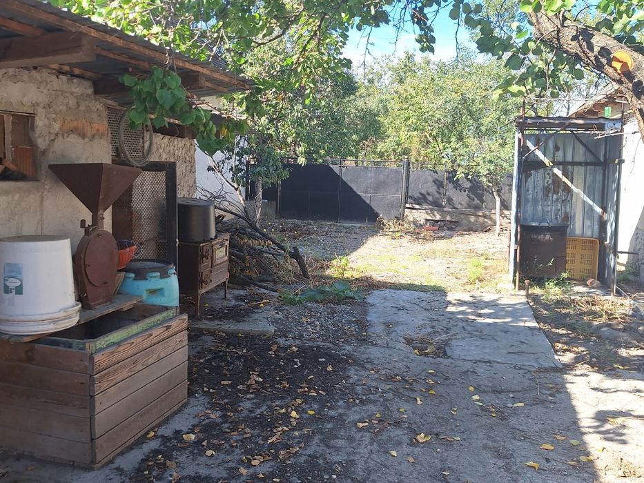 Casă spațioasă de vânzare în Șomoșcheș (comuna Cermei) – Ideală pentru două familii sau investiție!