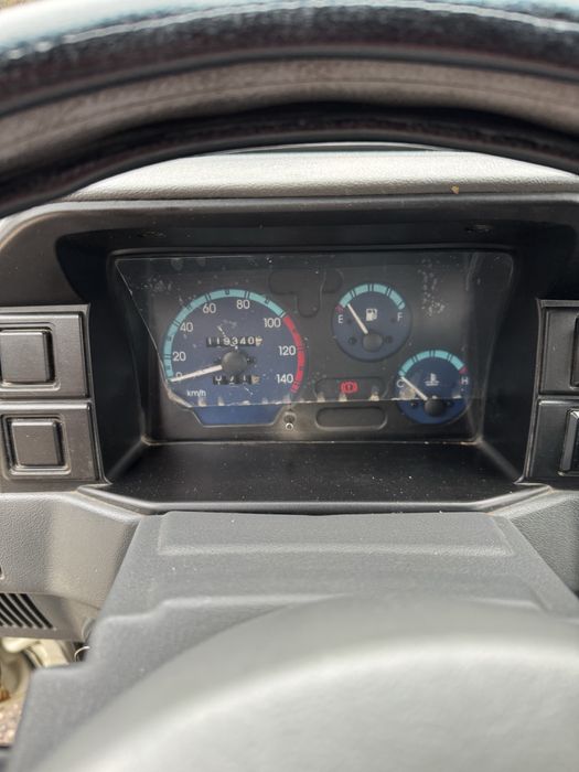 Damas sotiladi. Metan gazi bor