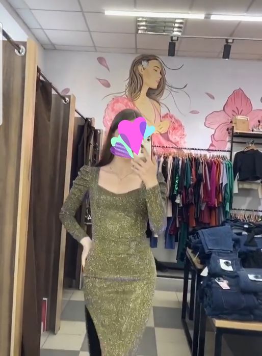 Нарядное платье-песок