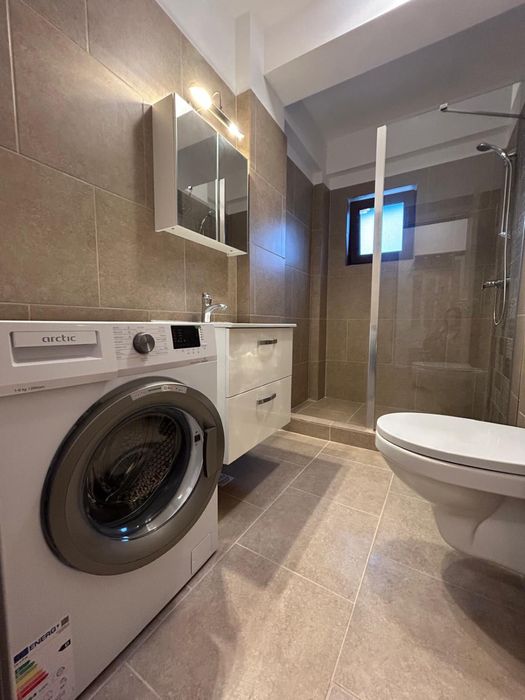 Închiriez garsonieră Otopeni Centru, bloc nou, loc de parcare inclus