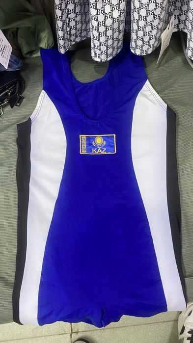 нательник борцовский