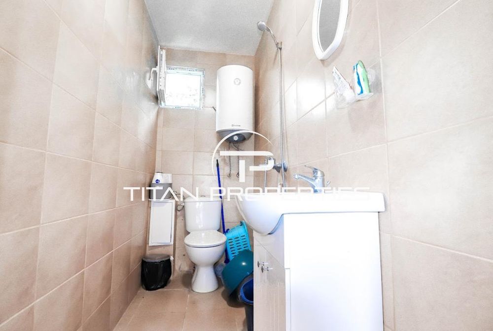 Дава се под наем Едностаен апартамент в Варна, Галата - 40 кв.м за 230 € - Снимка #4