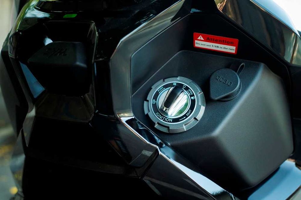 Scuter ABS + TCS, SYM ADX 125 cc, - Adventure , Rate !