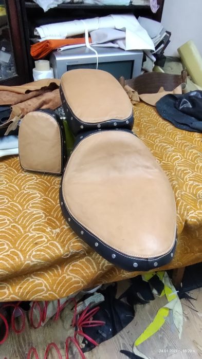 Претапициране на автомобилни тавани и седалки.