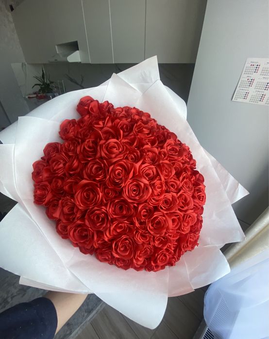 Продам букет из атласной ленты из 101 розы