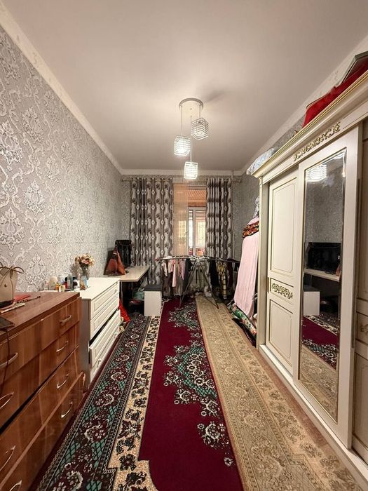 Oybek metro oldida 2 xonali uy ijaraga beriladi