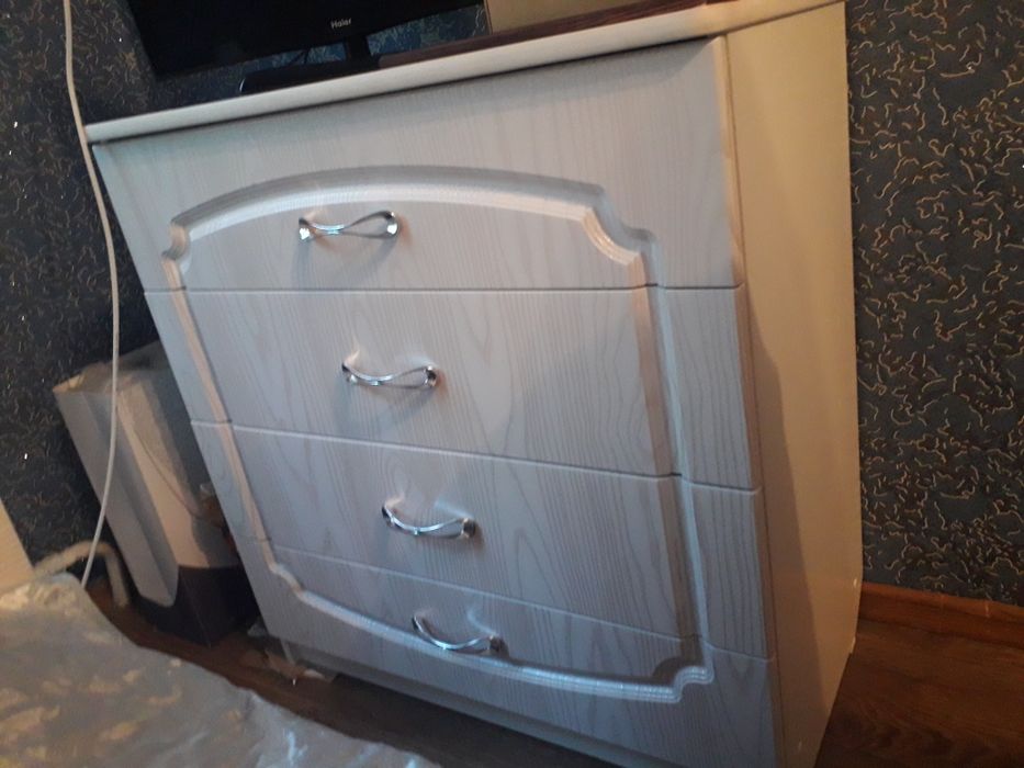 Продам шкаф и комод