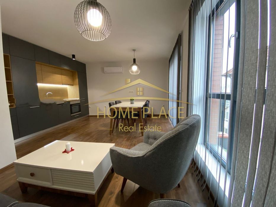 Дава се под наем Тристаен апартамент в Варна, Център - 90 кв.м за 816 € - Снимка #2