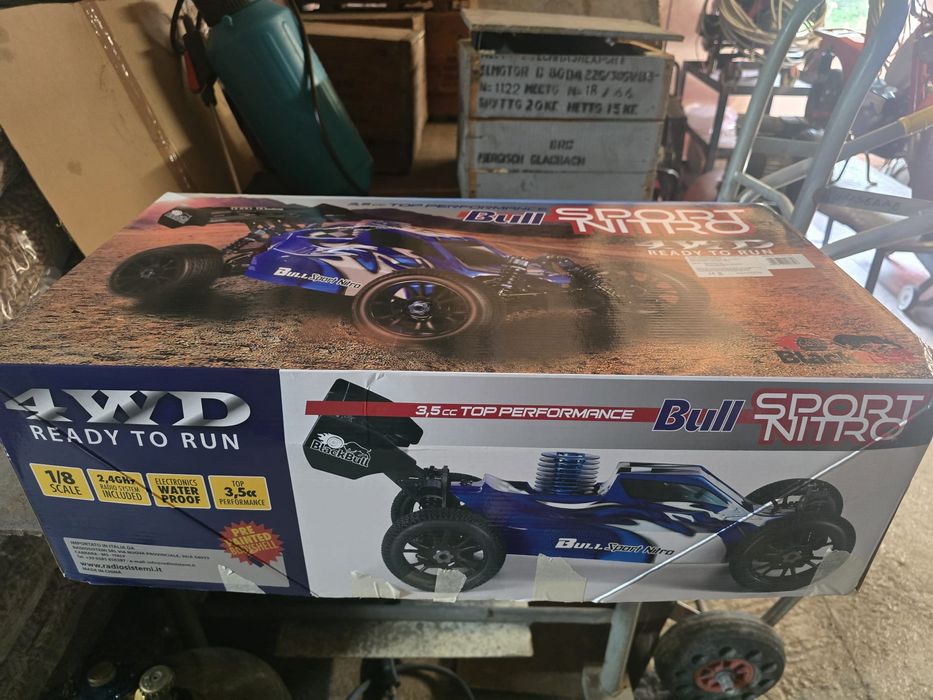 Masinută cu telecomanda