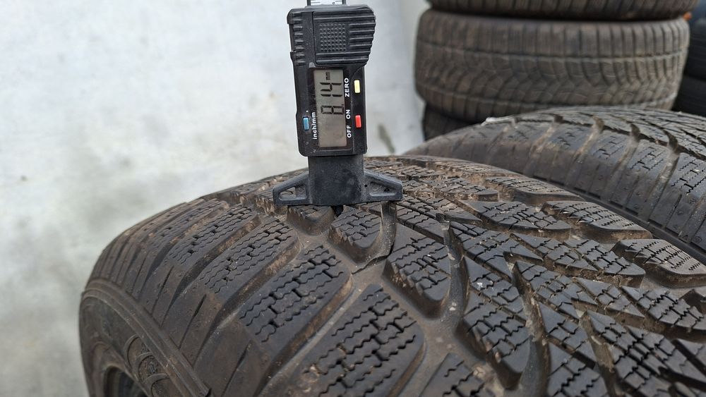 Зимни гуми 225 50 17 Dunlop