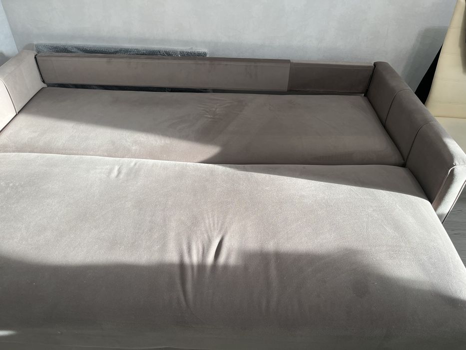 Диван  почти новый