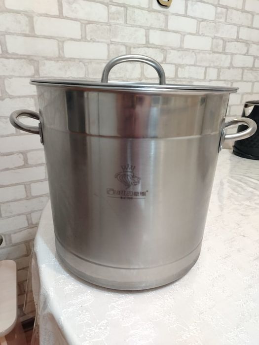 Продам кастрюлю 15 литров