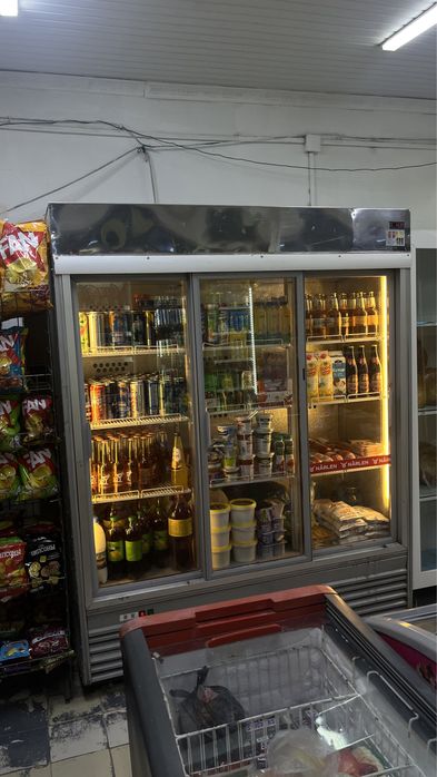 Сатылымда дүкенге арналган үлкен холодильник!