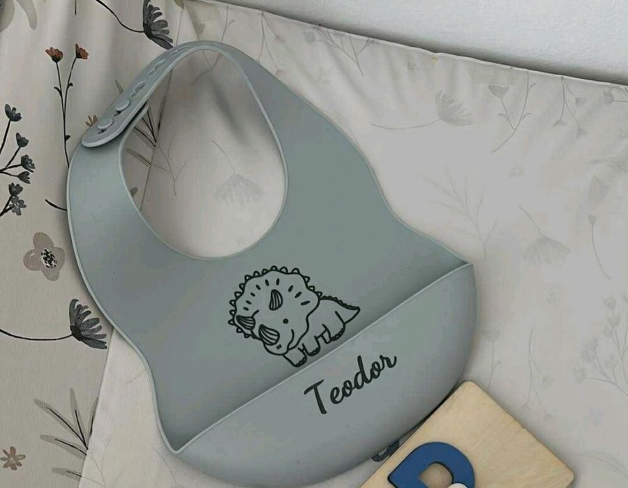Персонализиран подарък лигавник за бебе
