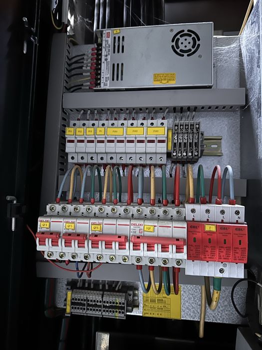 Продам шкаф ВРУ щит распределительный