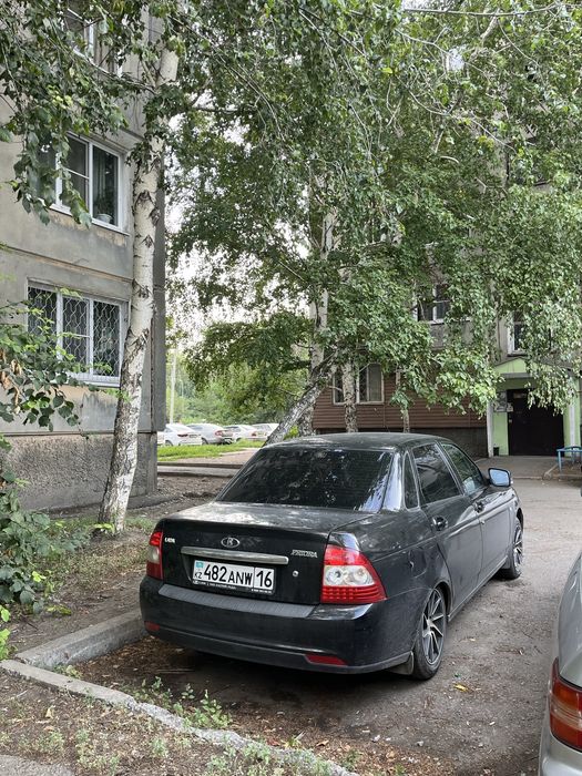 Продам приору срочноо