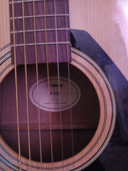 Продам гитару ф310