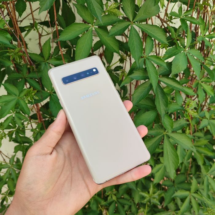 Samsung Galaxy S10 5G srochni sotiladi