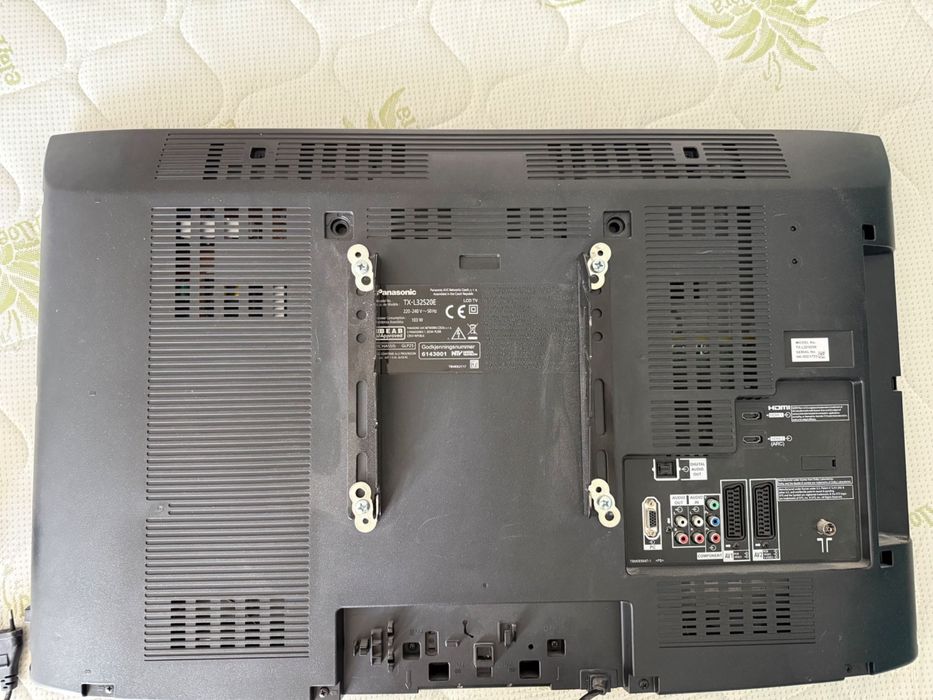 Продавам телевизор Panasonic
