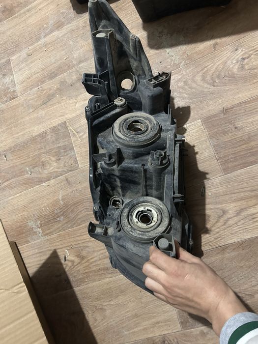 фара правый передний corolla 2007 E150