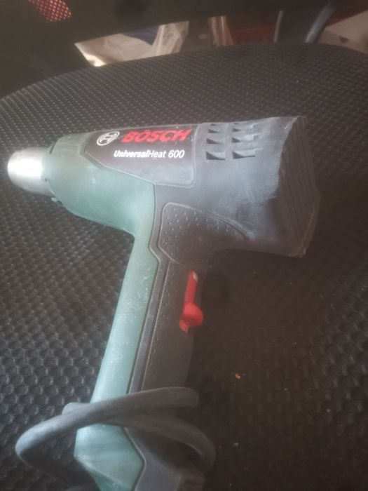 Suflanta aer cald Bosch universal heat 600