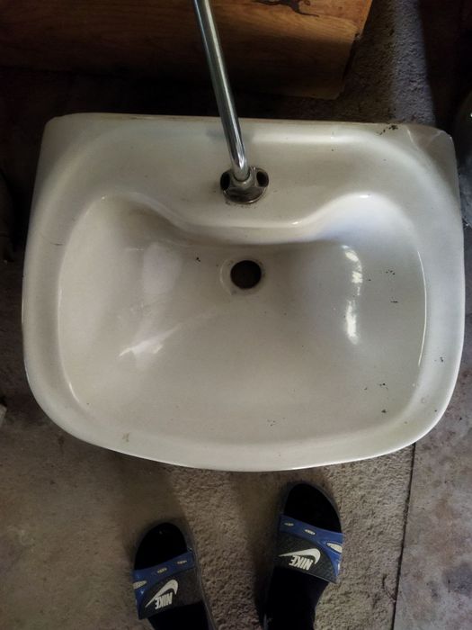 продаю раковину недорого