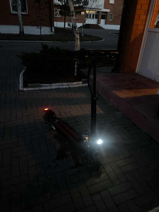 Продам Электросамокат,куго м4 про