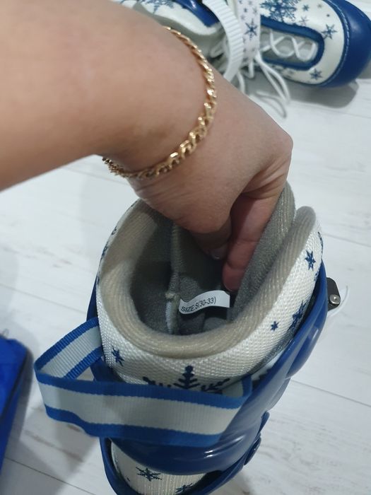 Продам детские коньки