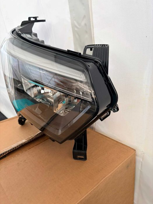 Far dreapta complet Renault Master 4 2020+ nou original Renault
