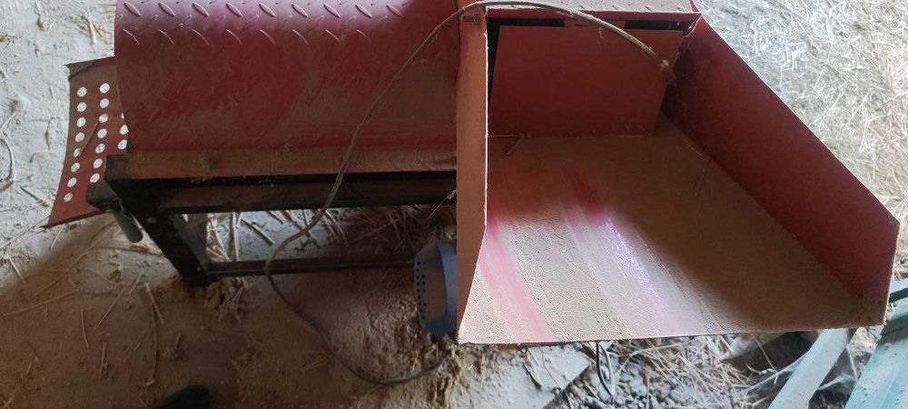 Yem va hashaklarni maydalaydigan va saralaydigan drabelkalar sotiladi.