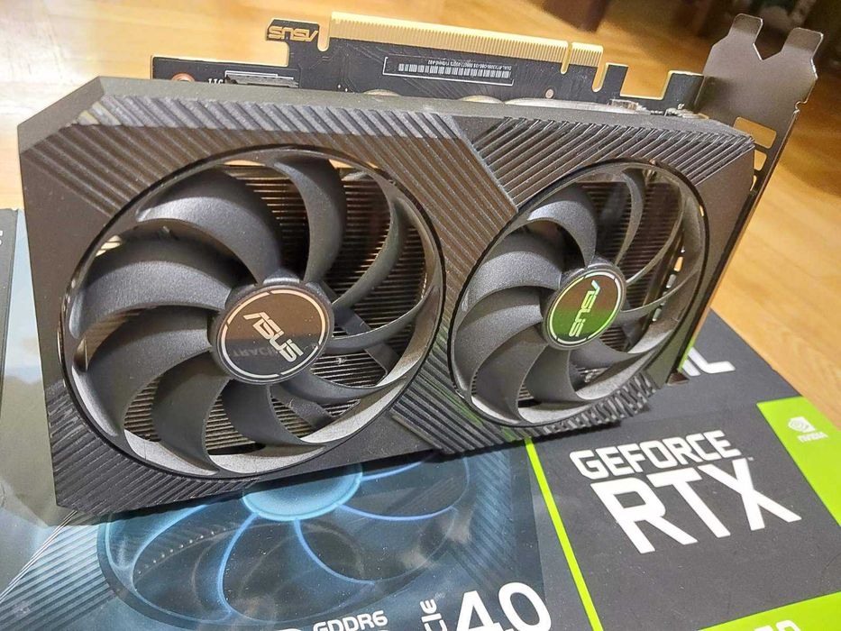 RTX 3050 8GB - Asus Dual