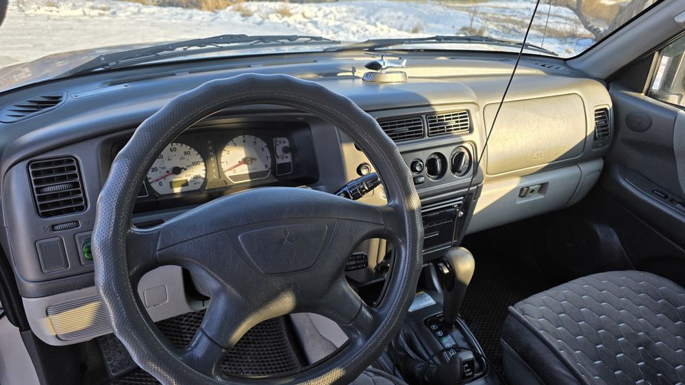 Митсубиси Montero sport