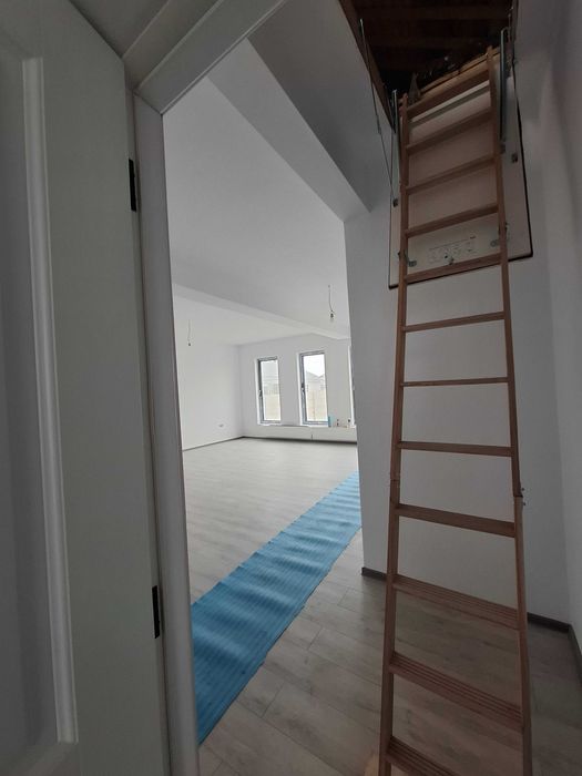 Pantelimon Ilfov,parter,3 camere 2 bai,300mp proprietate acces bun intre vile locuite,comision 0%