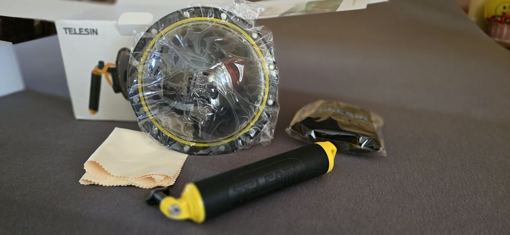 Dome Subacvatic Telesin pentru GoPro Hero 9, 10, 11 si 12, cu diametrul de 15.24cm. - nou